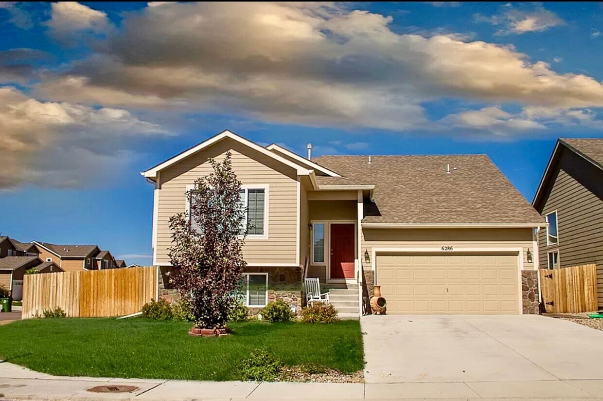 Primary Photo - Spacious 3 Bedroom in Lorson Ranch