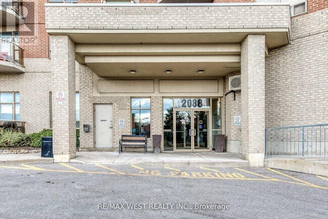 Building Photo - 2088-2088 Lawrence Ave W