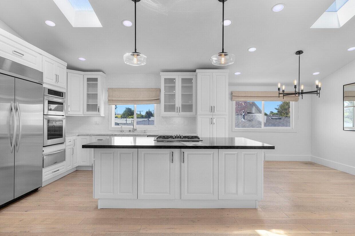 Foto principal - 3200 N Poinsettia Ave