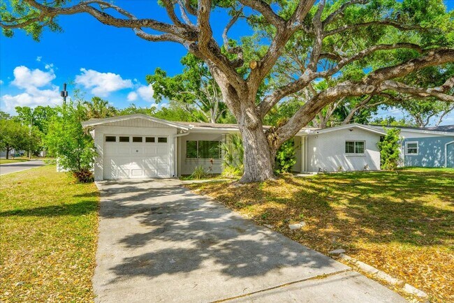 Foto del edificio - 3315 W Beaumont St