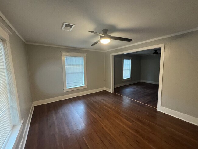 Foto del edificio - 805 Brower St