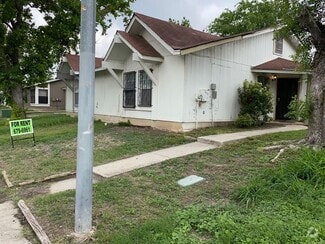 Building Photo - 5927 Fairshire Dr