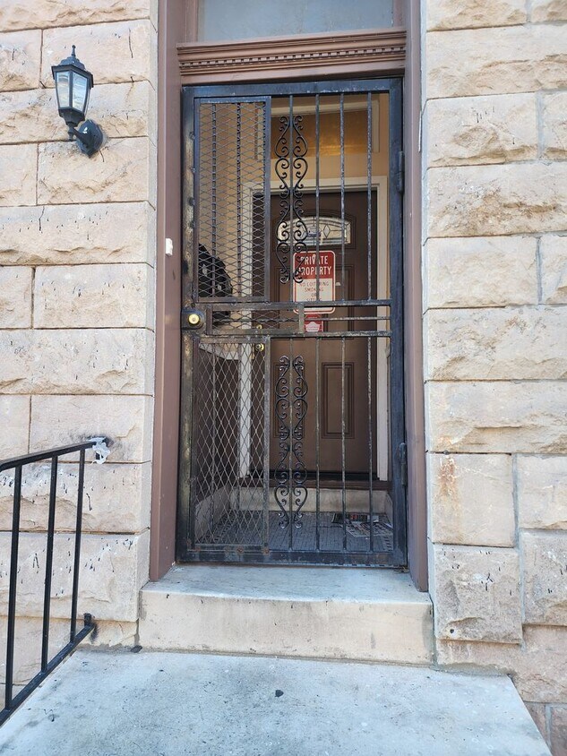 Primary Photo - 2018 McCulloh St