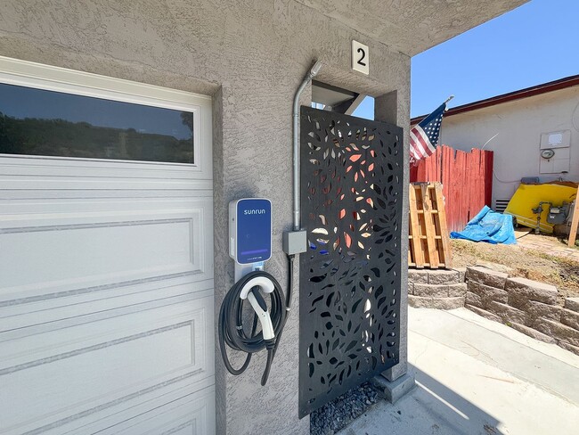 Building Photo - 1 Bedroom in Oceanside!