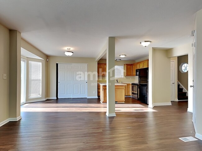 Building Photo - 10725 Hanover Court