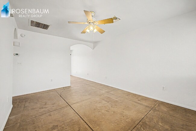 Foto del edificio - 5636 E 26th St