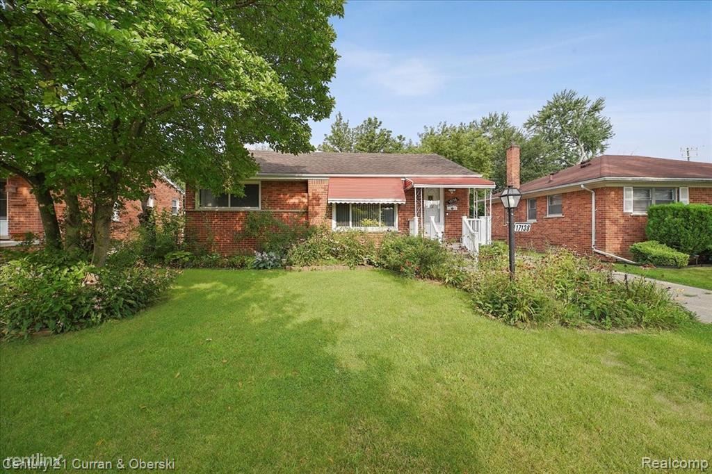 Primary Photo - 3 br, 1.5 bath House - 17138 Sumner Redfor...
