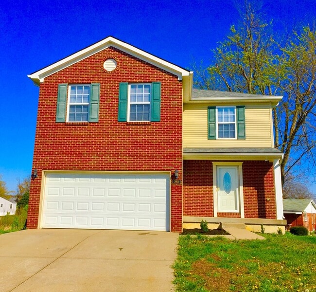 Building Photo - Beautiful Home in Quiet Cul-De-Sac Shelbyville! Basement!