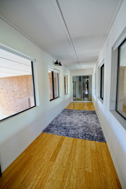 Foto del edificio - 315 E Strawberry Dr