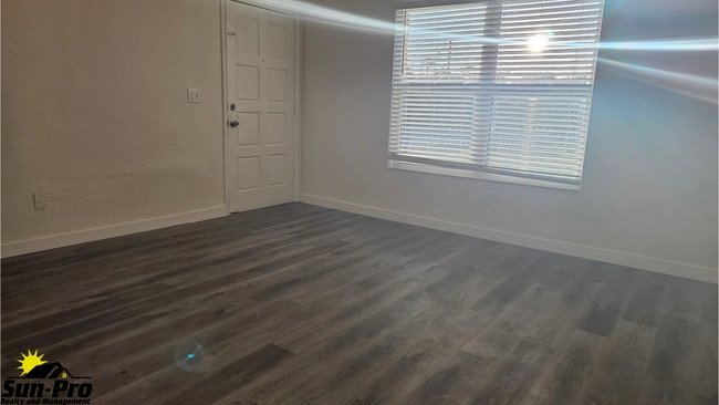 Building Photo - 5813 Spruce Creek Rd