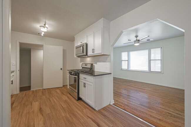 Photo - 5954 NW 35th St House