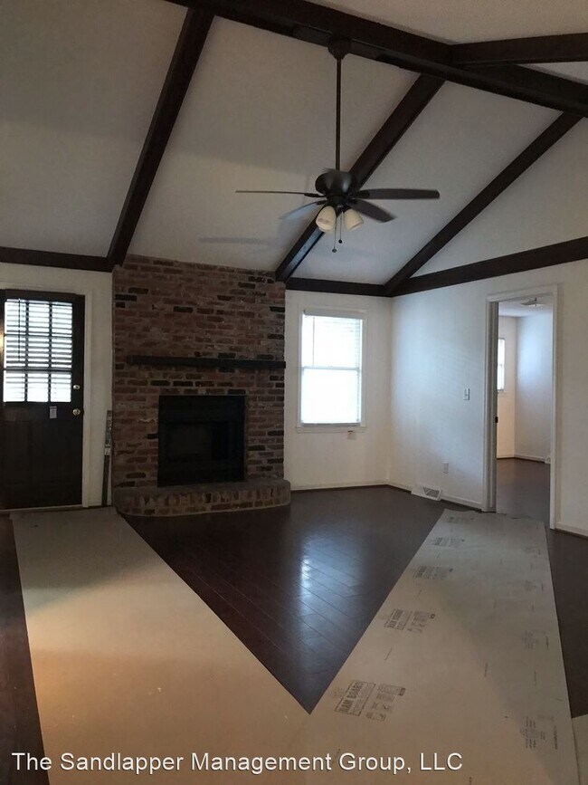 Building Photo - 3 br, 2.5 bath House - 664 McCutchen Street