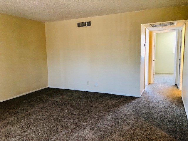 Building Photo - 722 N Royal Crest Cir