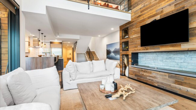 Building Photo - 1340 Wisconsin Ave