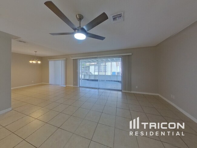 Building Photo - 4225 Cortez Way S