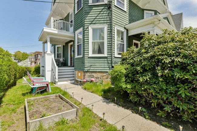 Photo - 675 Washington St Townhome