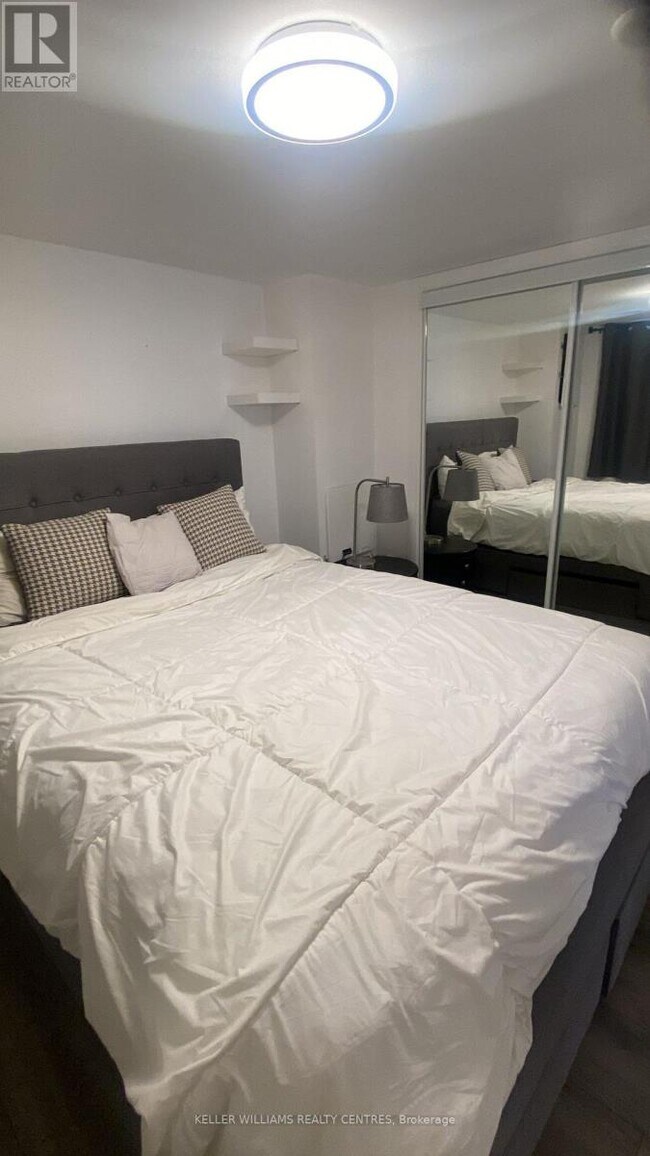 Photo du bâtiment - 17 Oak Park Ave