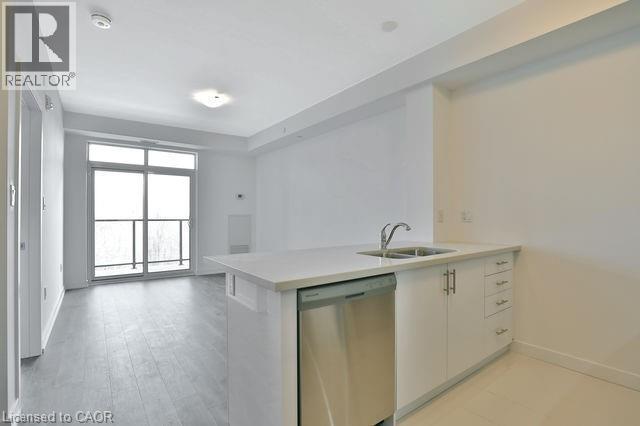 Building Photo - 125 Shoreview Pl