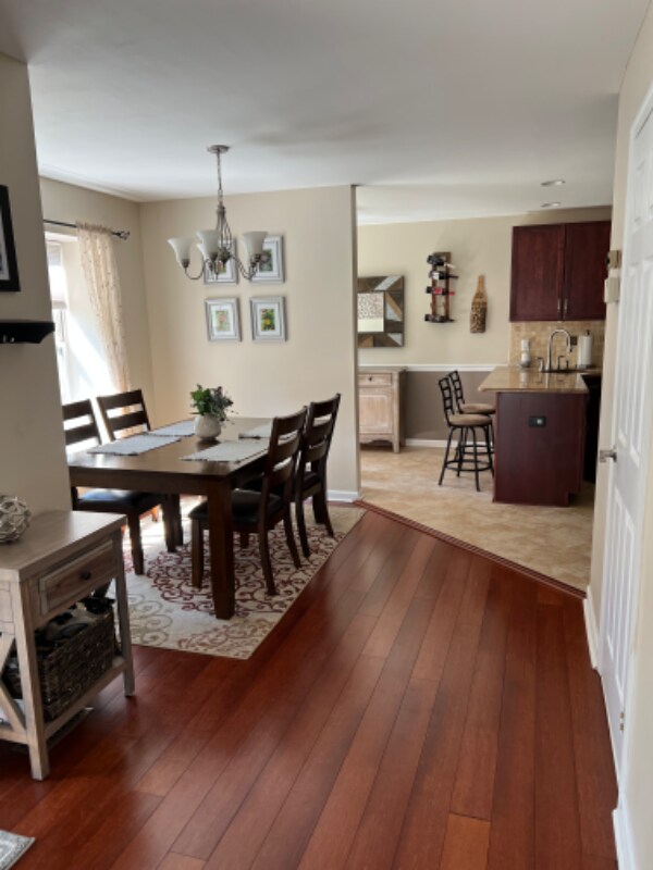 Foto del edificio - 8804 Spruce Mill Dr