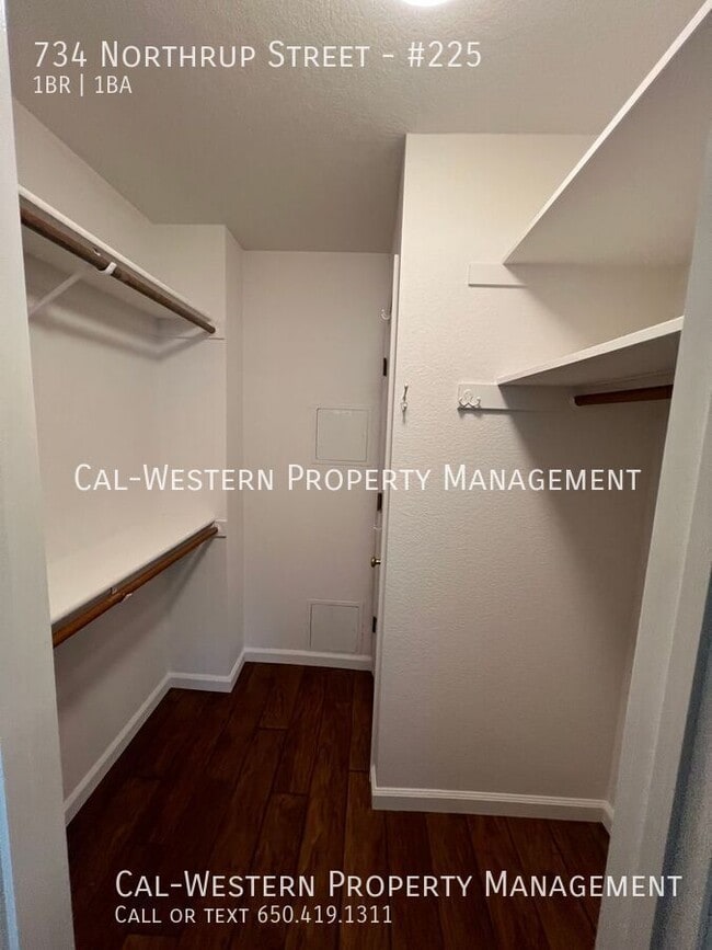 Foto del edificio - 734 Northrup St
