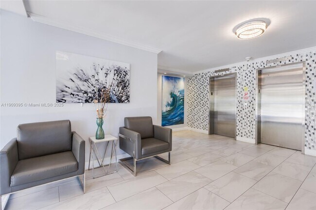 Foto del edificio - 2671 S Course Dr