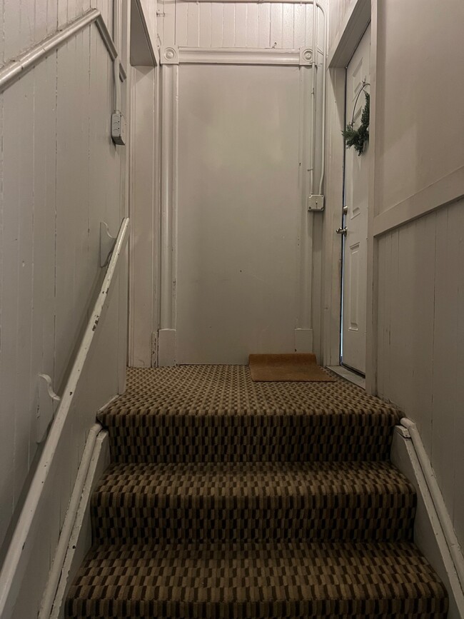 Stairway / Entrance - Guoin Street Lofts