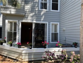 Building Photo - 253 Chesterfield