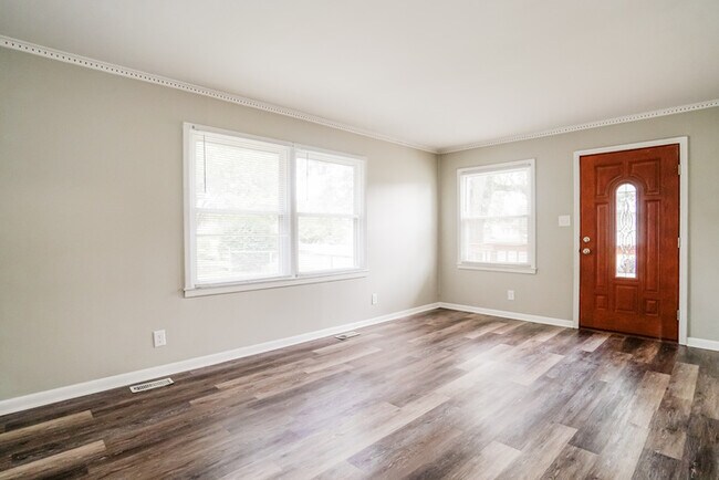 Foto del edificio - 3 Bedroom in Newark, OH