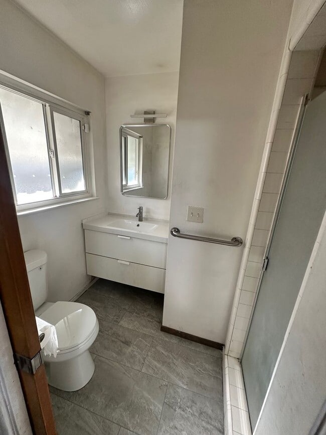 Foto del edificio - Move In Special: 1/2 Off 1st Months Rent