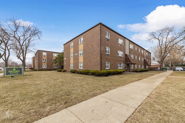 Foto del edificio - Dryden Homes- 1-21 N Dryden Pl