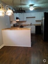 Building Photo - 5060 Lisa Ct