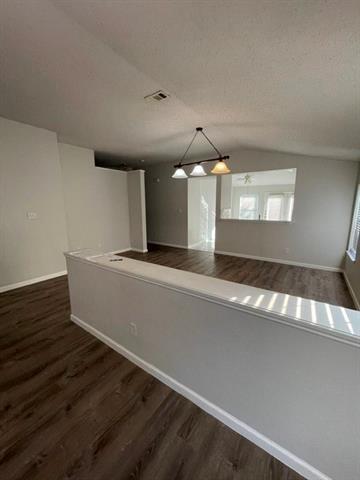 Foto del edificio - 6800 Geyser Trail