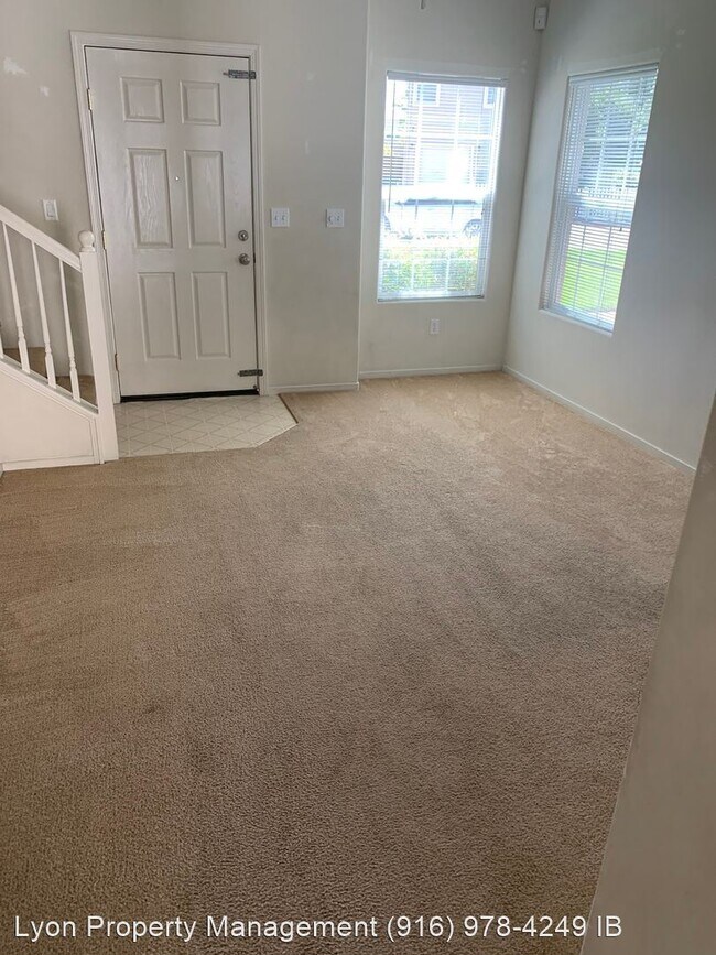 Building Photo - 3 br, 3 bath House - 121 Ashwick Loop