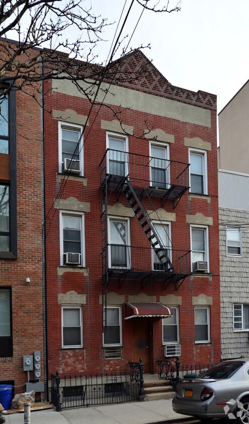 Building Photo - 543 47th Rd