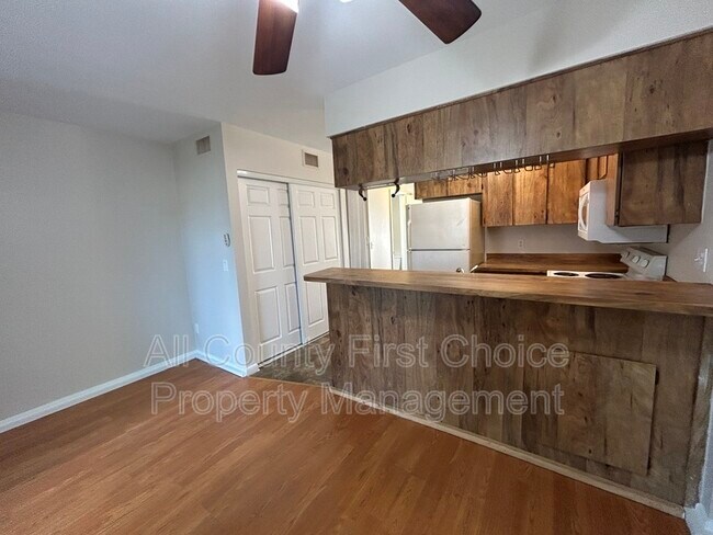 Foto del edificio - 6600 121st Ave N