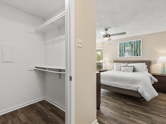 Building Photo - The Residence on Lamar