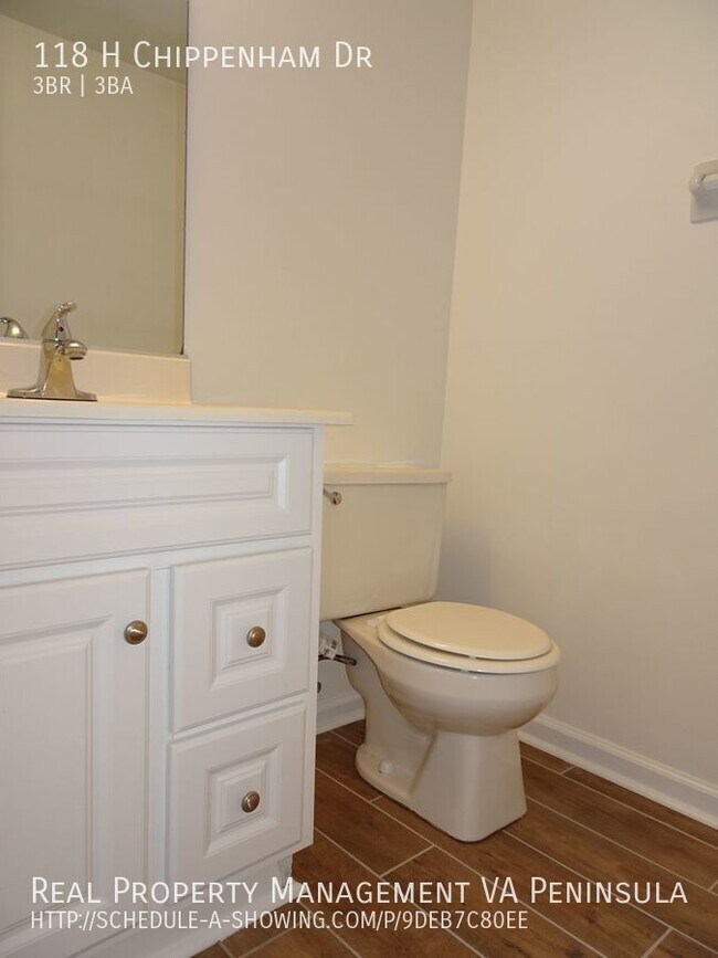Building Photo - 3 Bedroom 2.5 Bath Condo in Yorkshire Down...