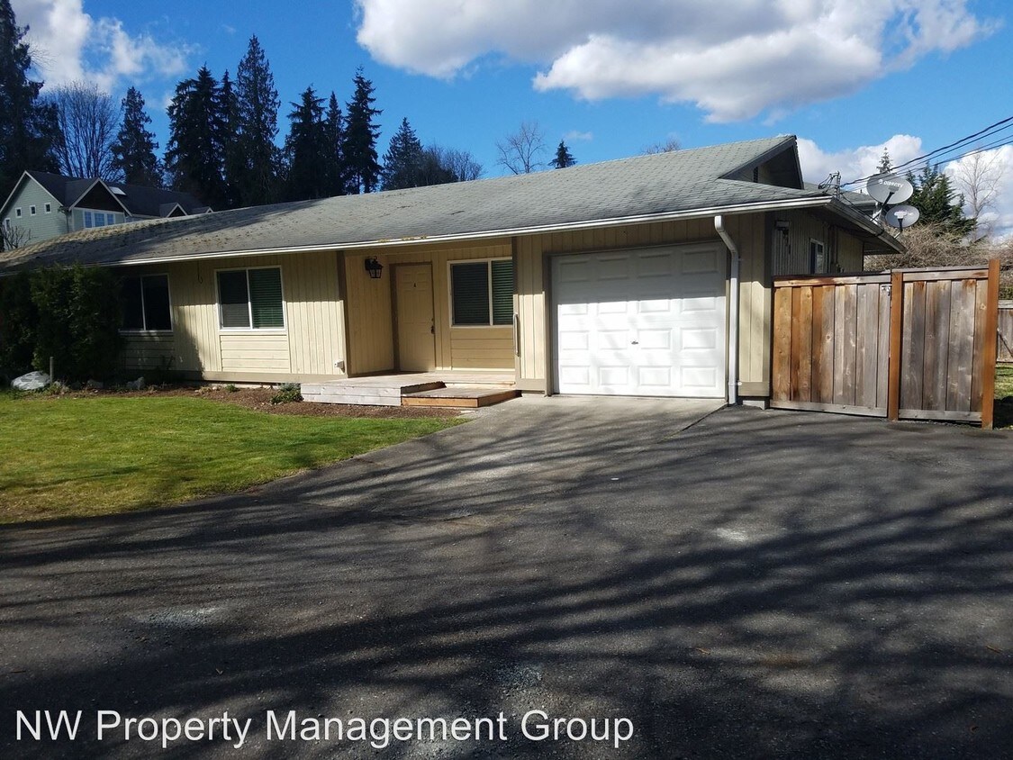 328 S Davies Rd Unit B, Lake Stevens, WA 98258 Condo for Rent in