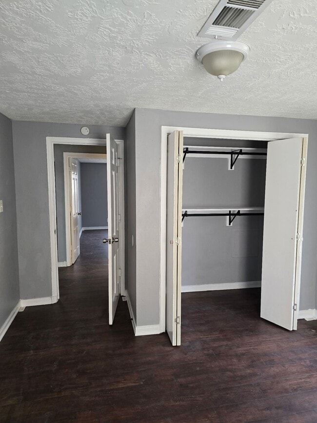 Building Photo - 2727 Ave G