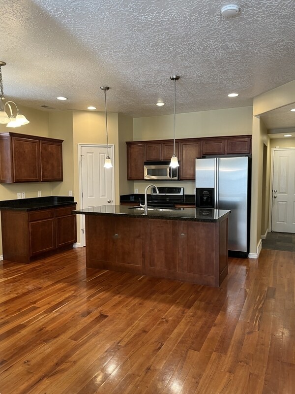 Building Photo - 4596 Red Sage Ct