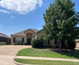 Building Photo - 3017 Stallion Dr