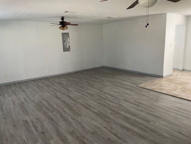 Foto del edificio - Charming 3,2 Move in Ready - Springtown ISD