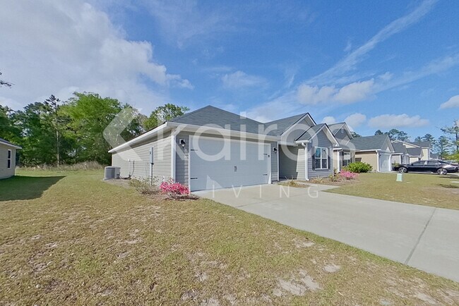 Foto del edificio - 15 Carrollton Dr