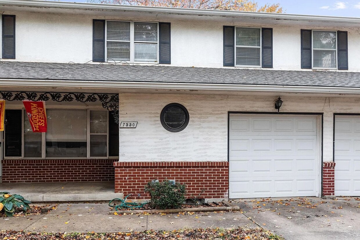 Primary Photo - Updated 1/2 Duplex in Waldo