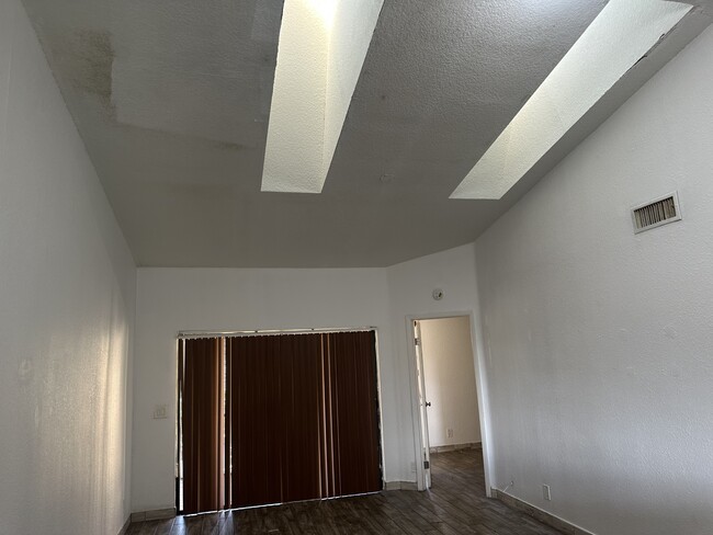 Foto del edificio - 2541 NW 56th Ave