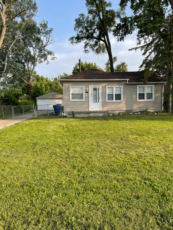 Primary Photo - 28721 Avondale St
