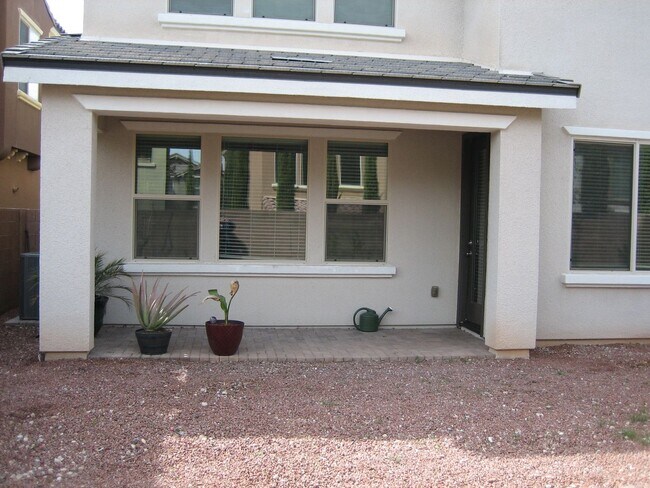 Foto del edificio - Beautiful 3 bd home in Summerlin Center ne...