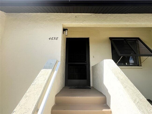 Foto del edificio - 4658 Longwater Chase