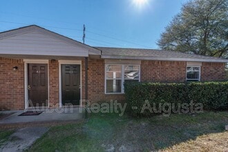 Building Photo - 2311 Walden Dr