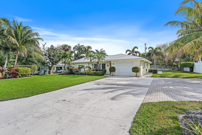 Foto del edificio - 3410 Harbor Rd S